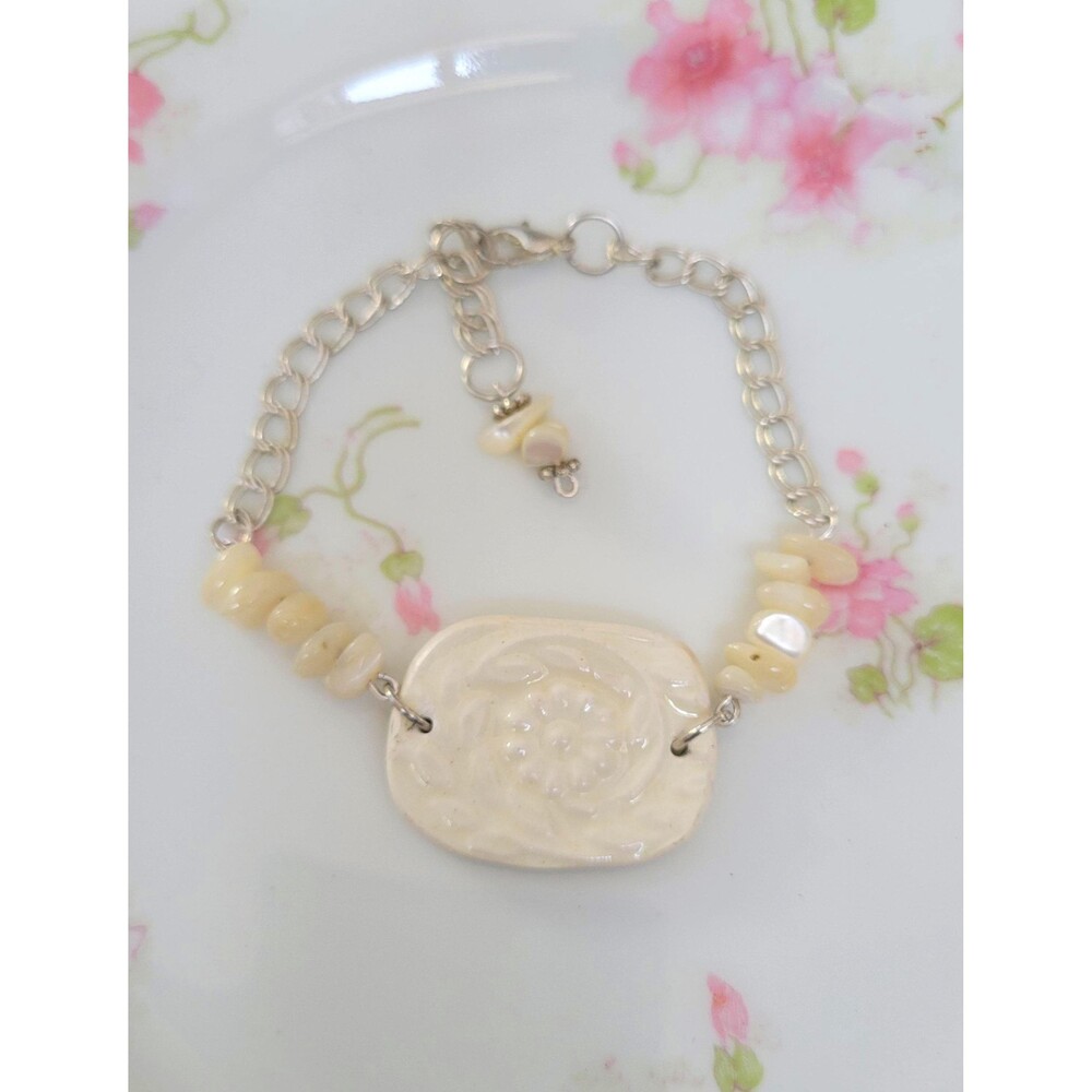 Broken China Embossed Ceramic Mother of Pearl Beaded Bracelet